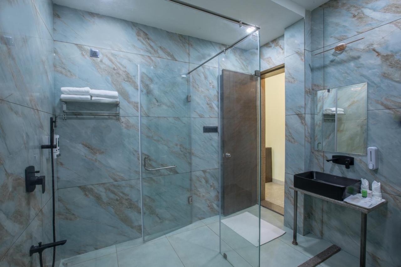 Sterling Padam Pench Hotel Khawasa Exterior photo